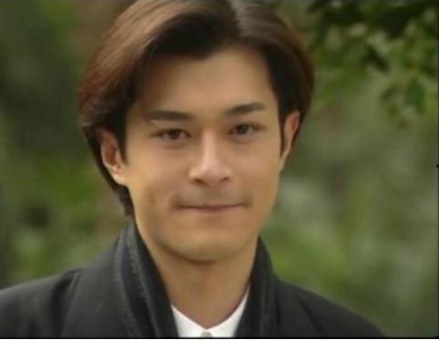 吃瓜进娱乐圈然后火了